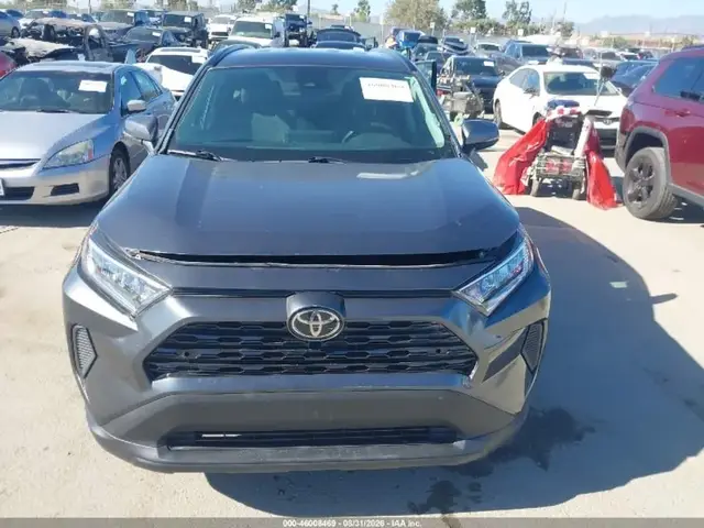 TOYOTA RAV4 XLE 2022