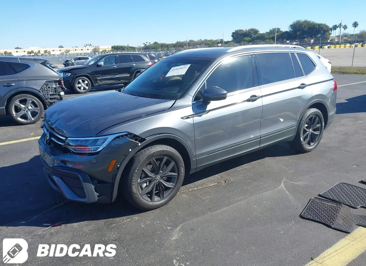 VOLKSWAGEN TIGUAN 2024