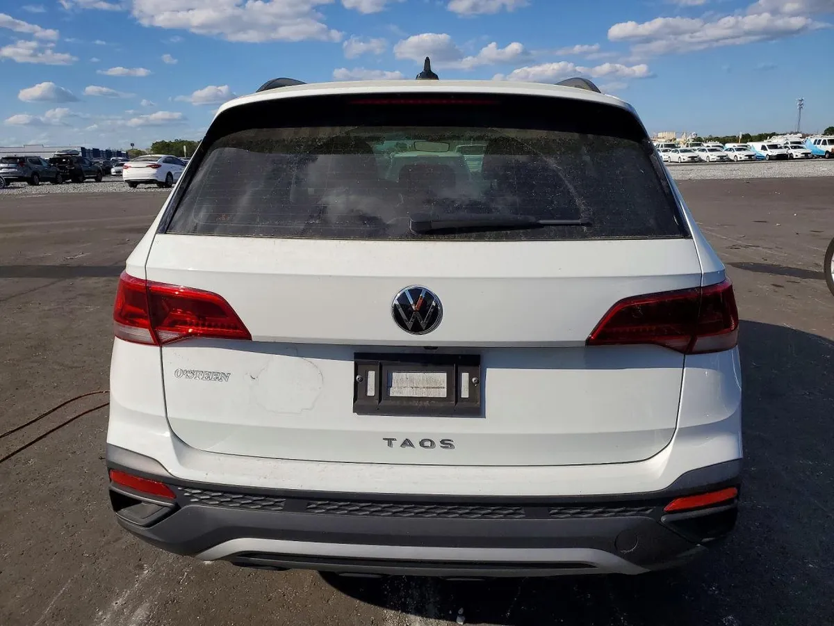 VOLKSWAGEN TAOS 2024