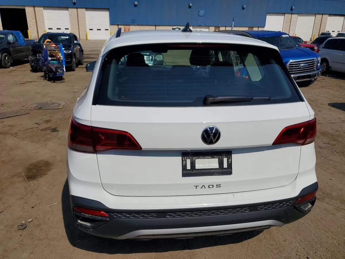 VOLKSWAGEN TAOS S 2024
