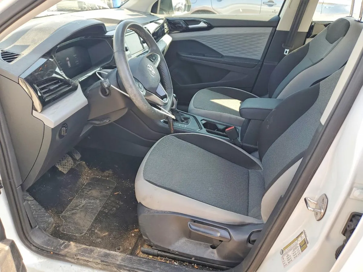 VOLKSWAGEN TAOS S 2024