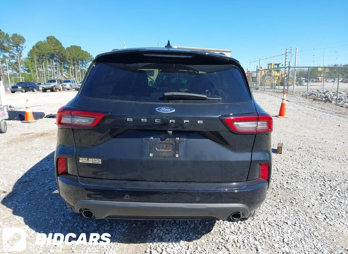 FORD ESCAPE ST-LINE 2024