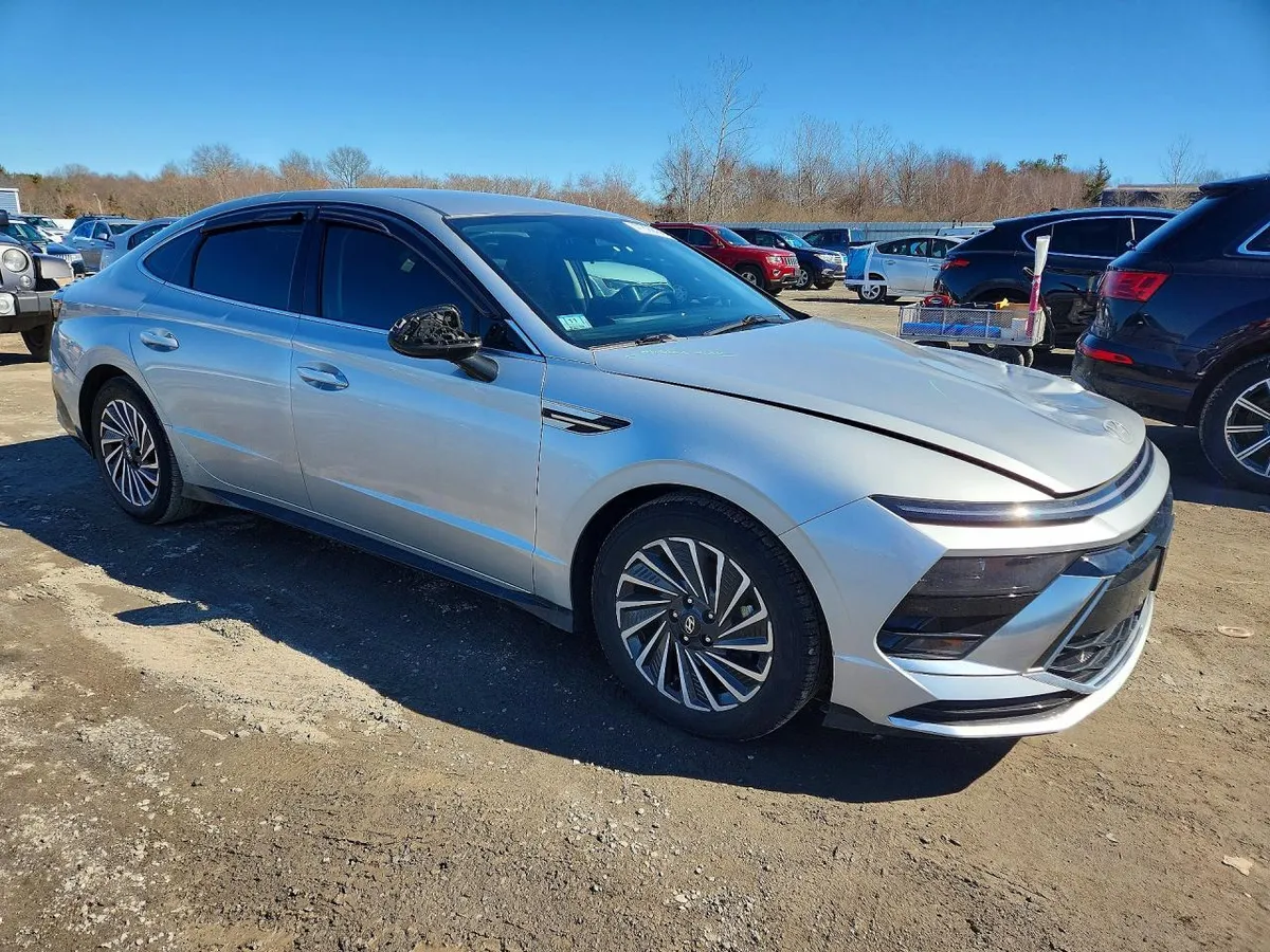 HYUNDAI SONATA SEL 2024