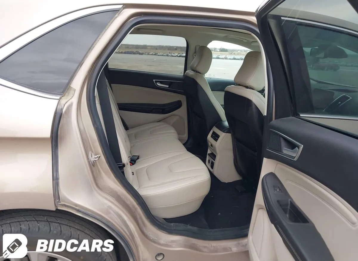 FORD EDGE TITANIUM 2021
