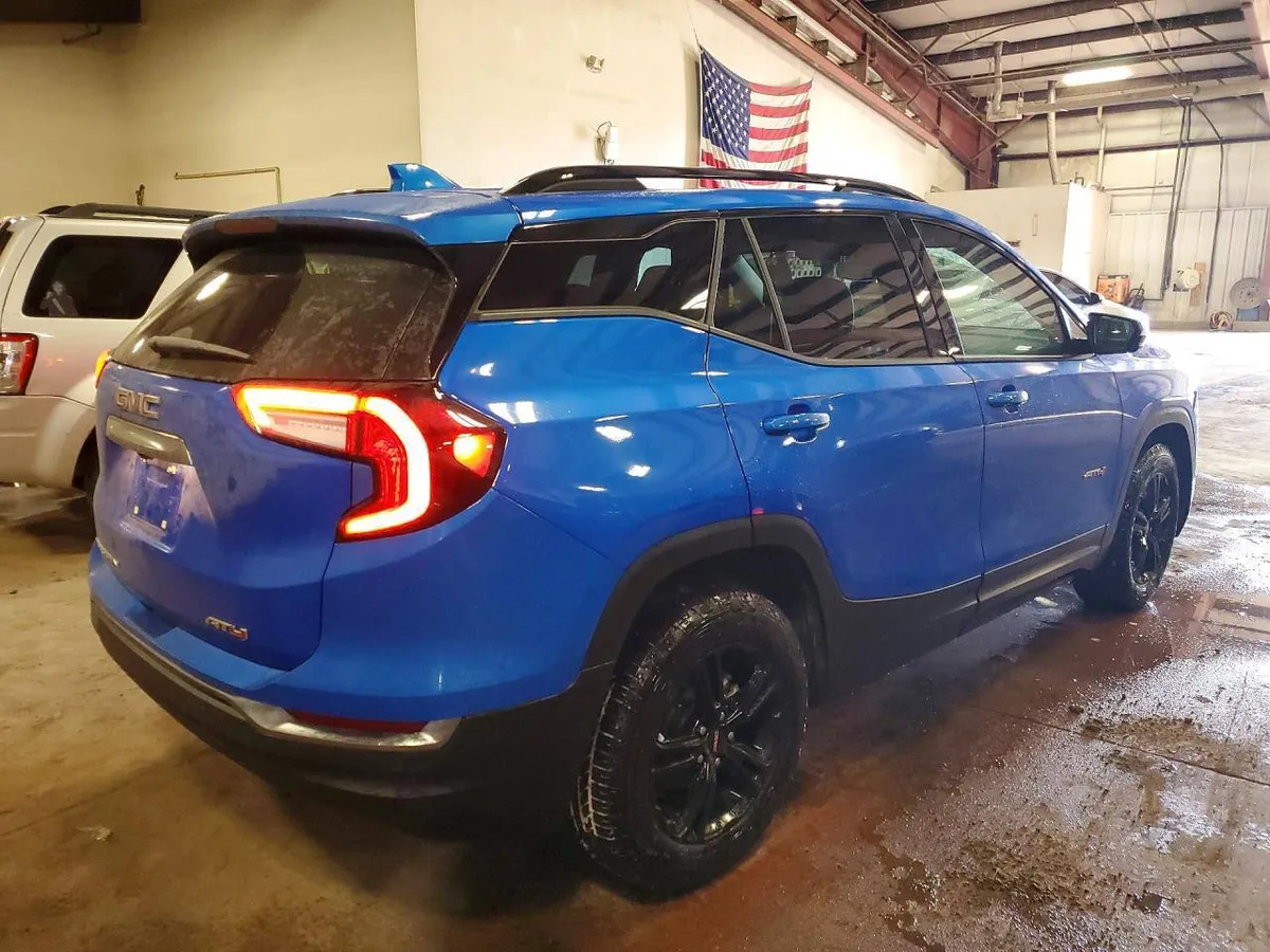 GMC TERRAIN AT4 2024