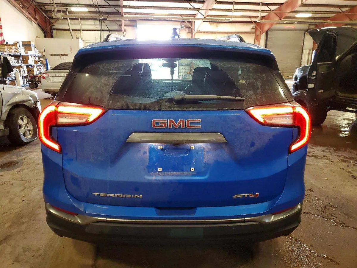 GMC TERRAIN AT4 2024