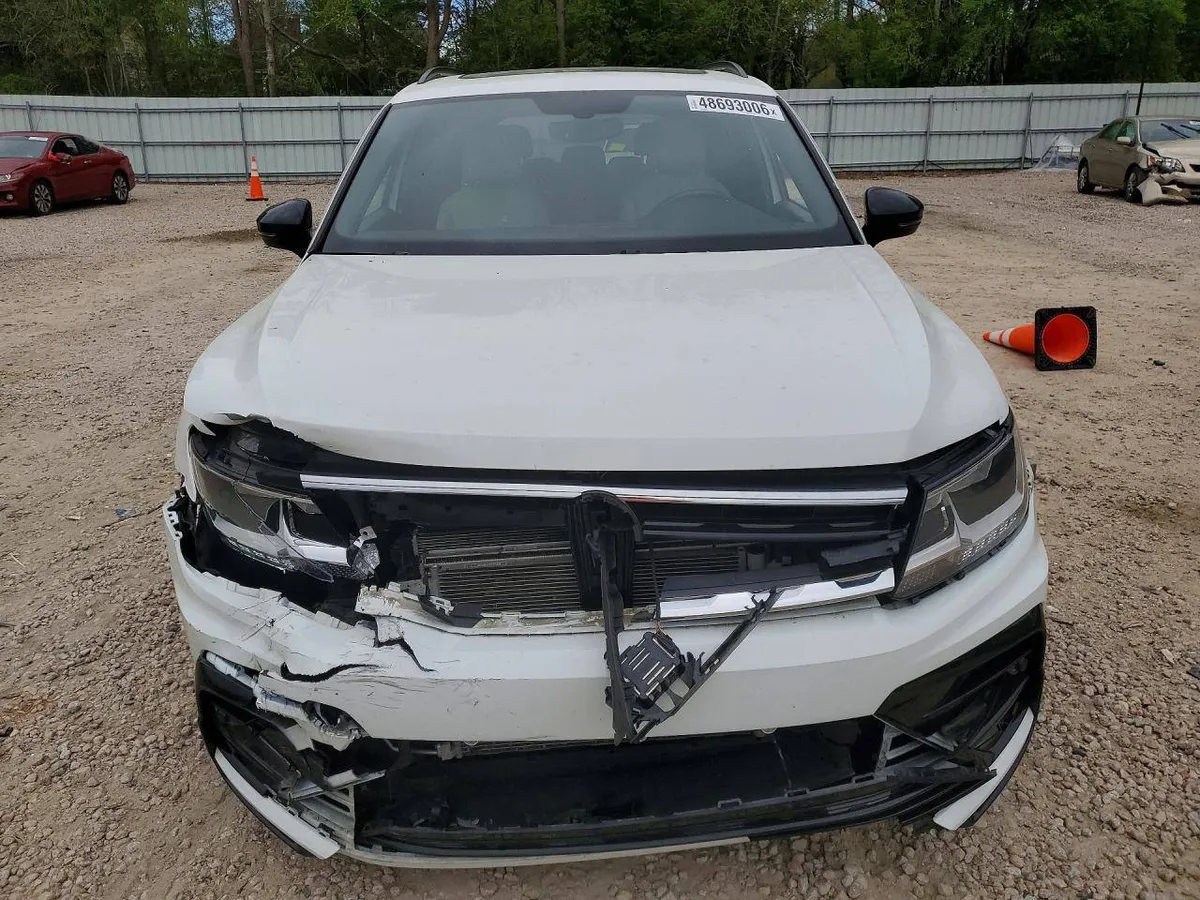VOLKSWAGEN TIGUAN SE 2021