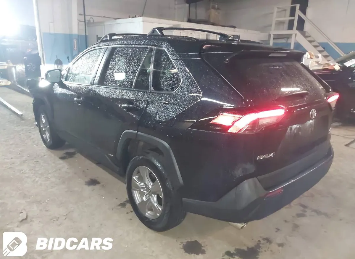 TOYOTA RAV4 HYBRID XLE 2025
