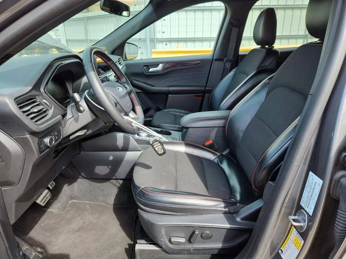 FORD ESCAPE ST LINE 2024