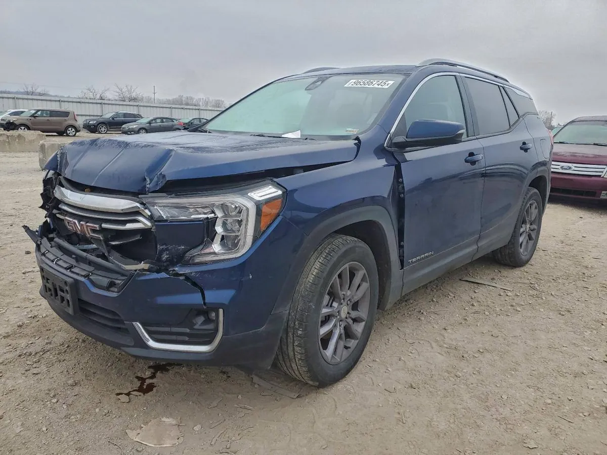 GMC TERRAIN SLT 2023