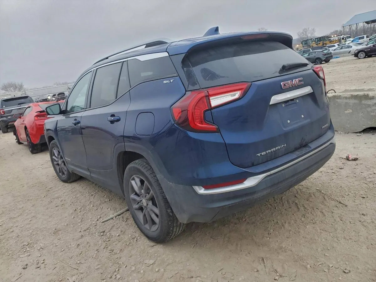 GMC TERRAIN SLT 2023