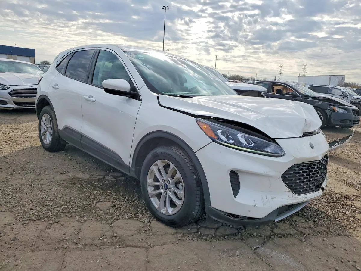 FORD ESCAPE SE 2021
