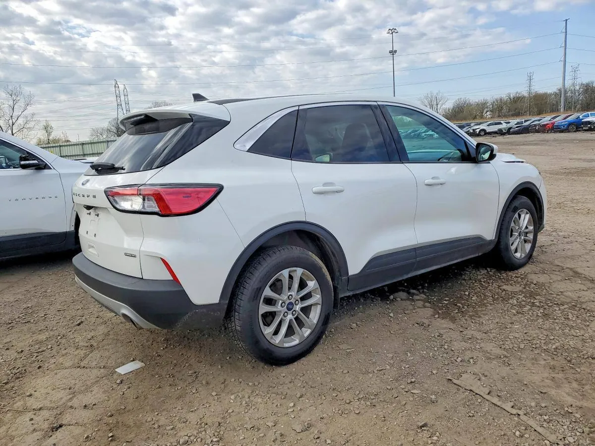 FORD ESCAPE SE 2021