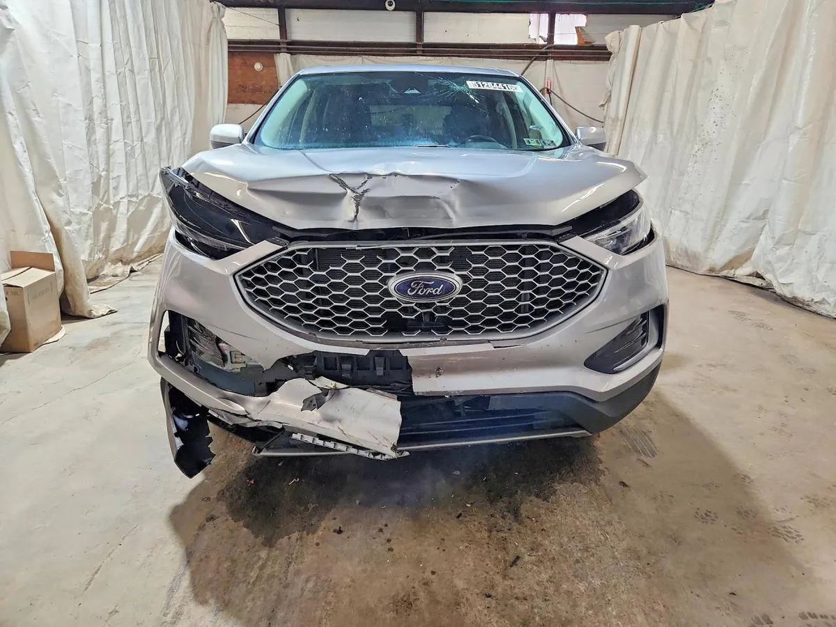 FORD EDGE SEL 2023