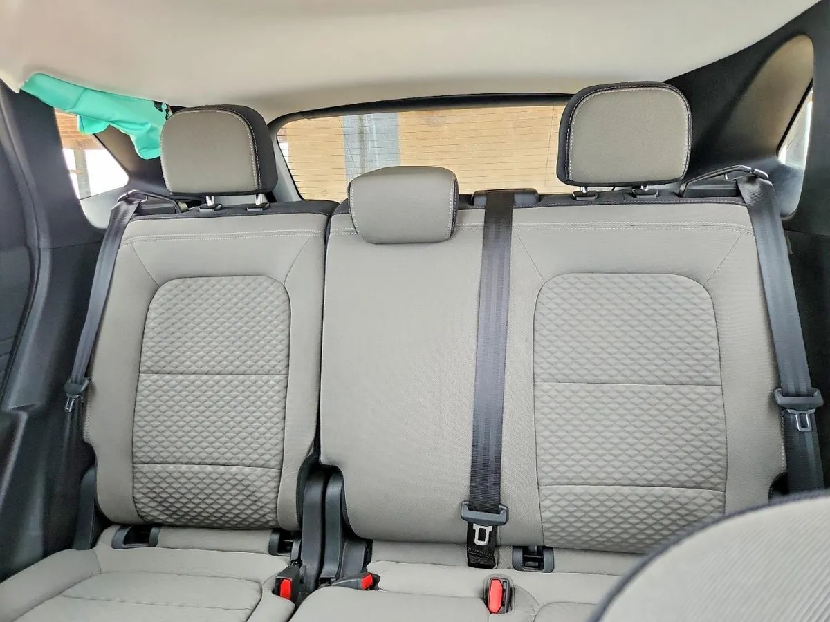 FORD ESCAPE SE 2022