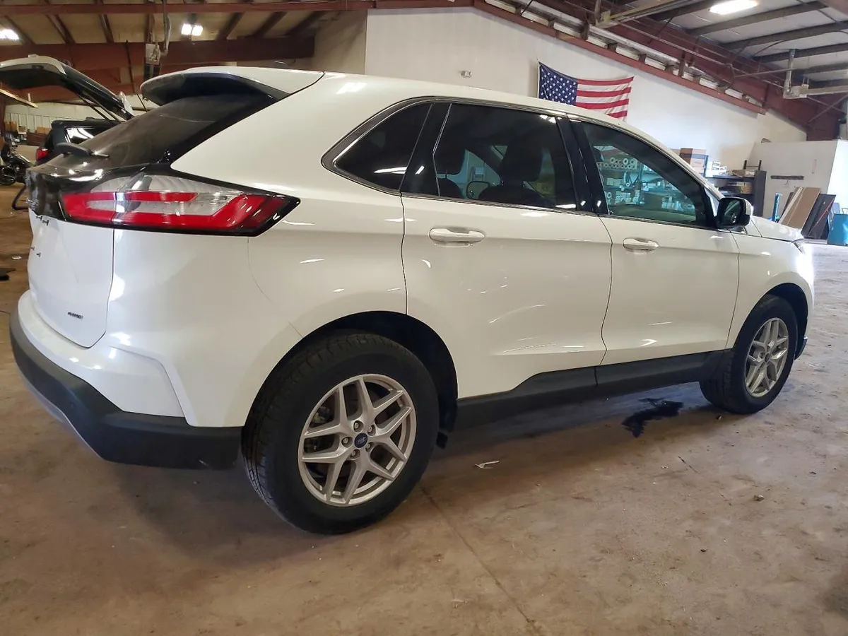 FORD EDGE SEL 2022