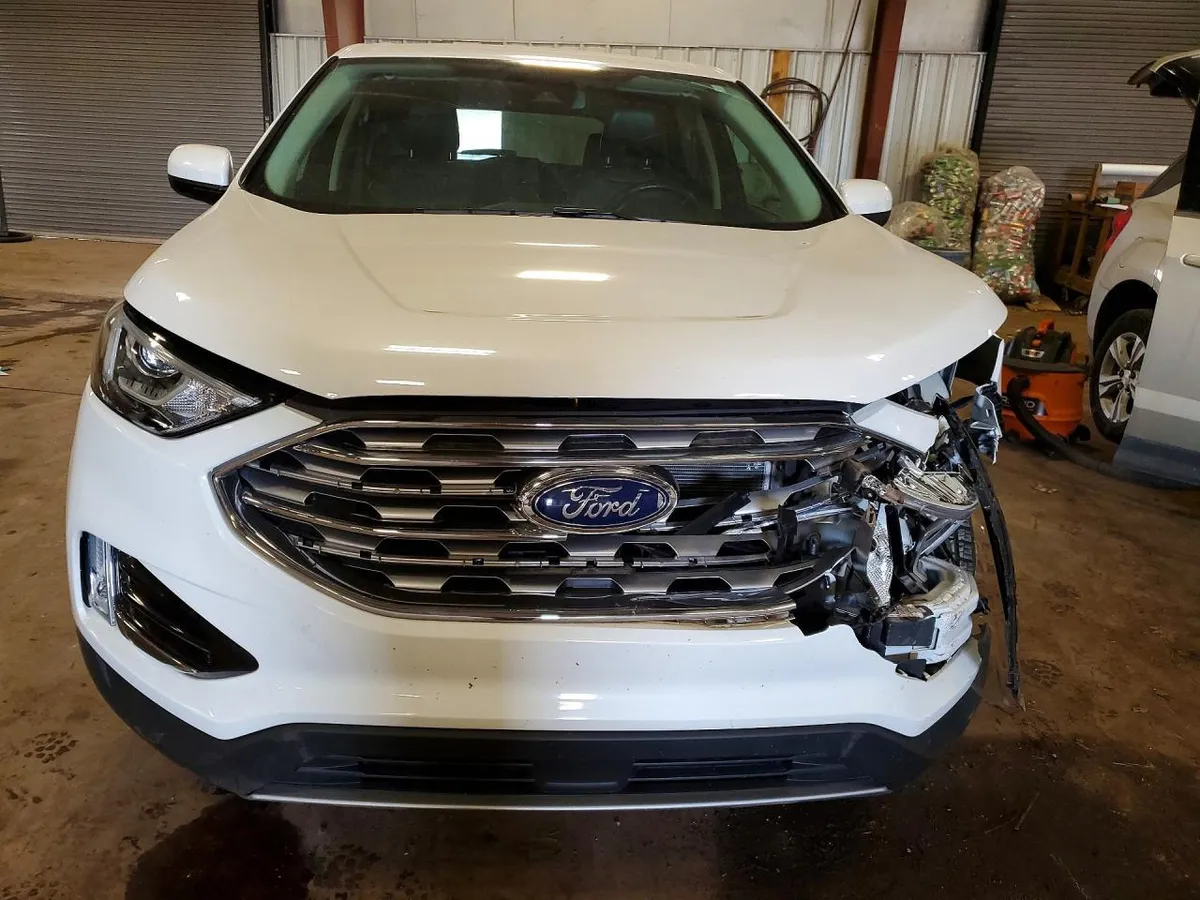 FORD EDGE SEL 2022