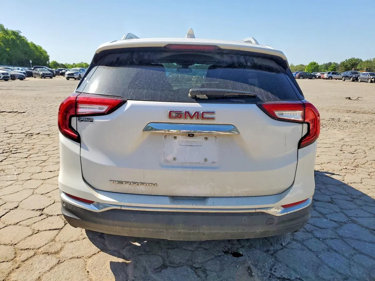 GMC TERRAIN SLT 2023