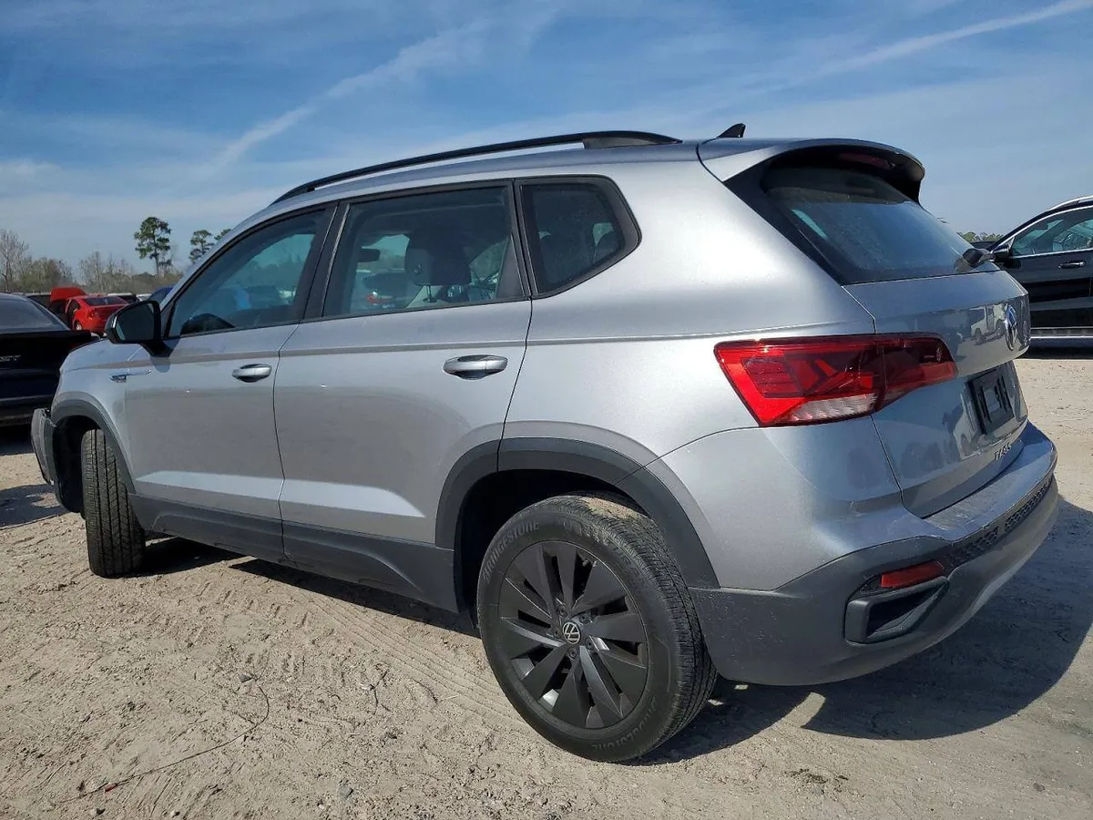 VOLKSWAGEN TAOS S 2024