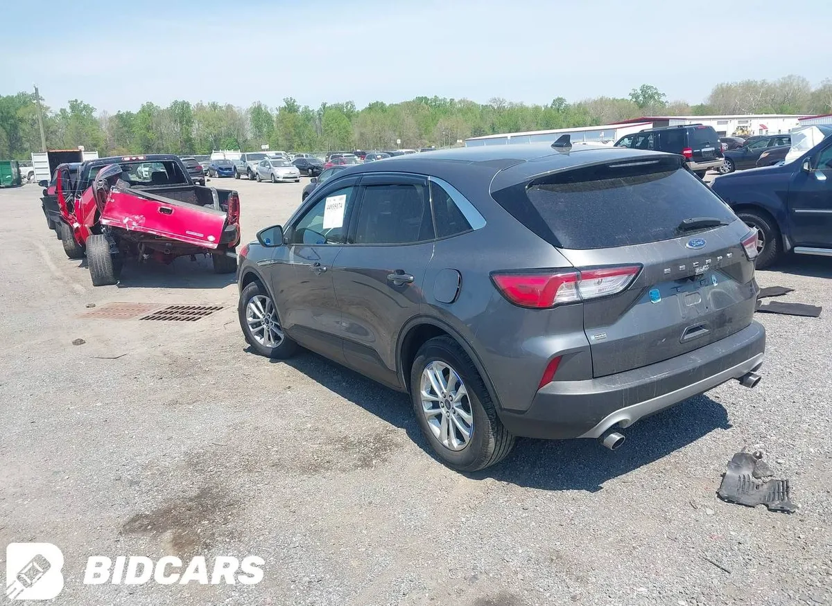 FORD ESCAPE SE 2022