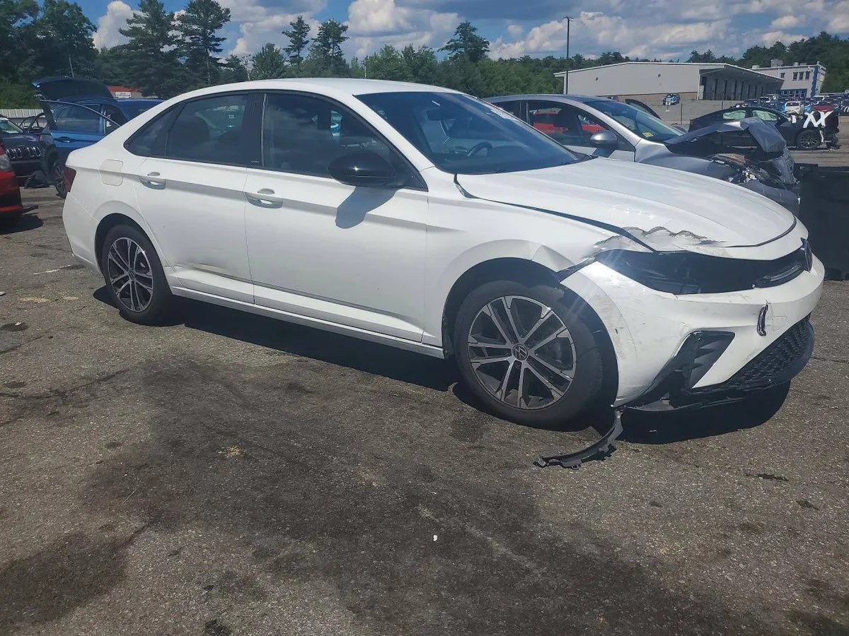 VOLKSWAGEN JETTA SPORT 2025