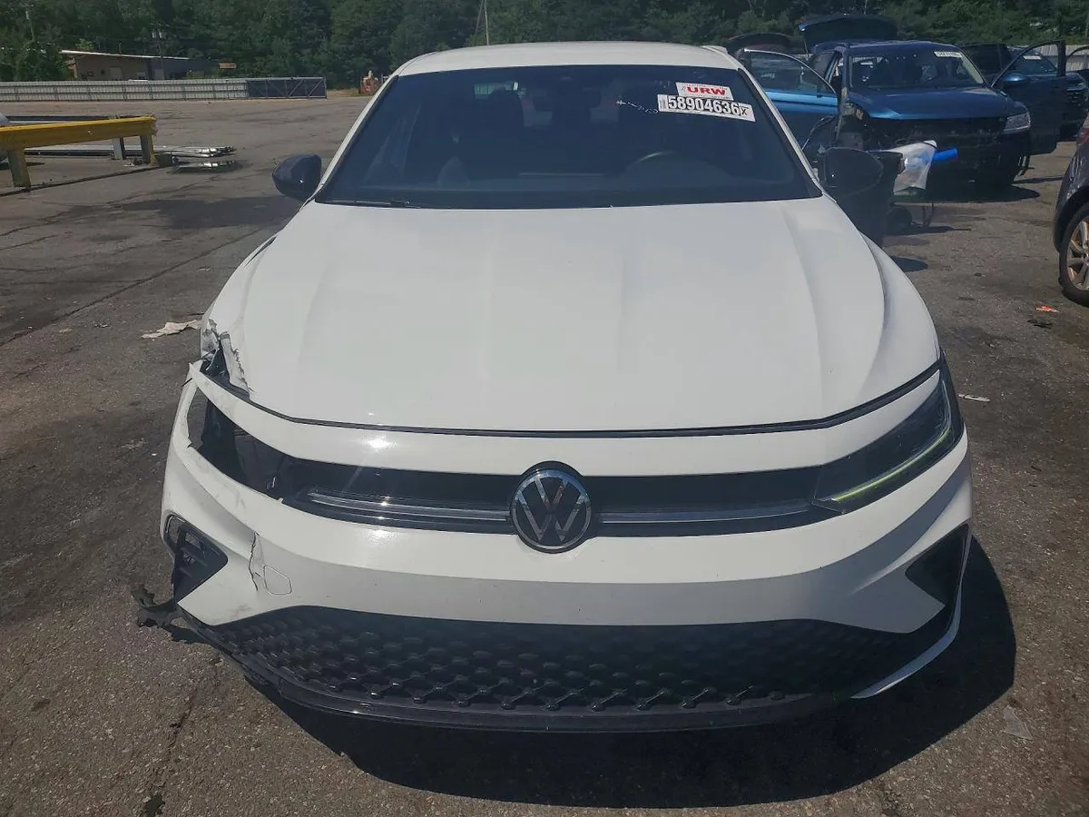 VOLKSWAGEN JETTA SPORT 2025