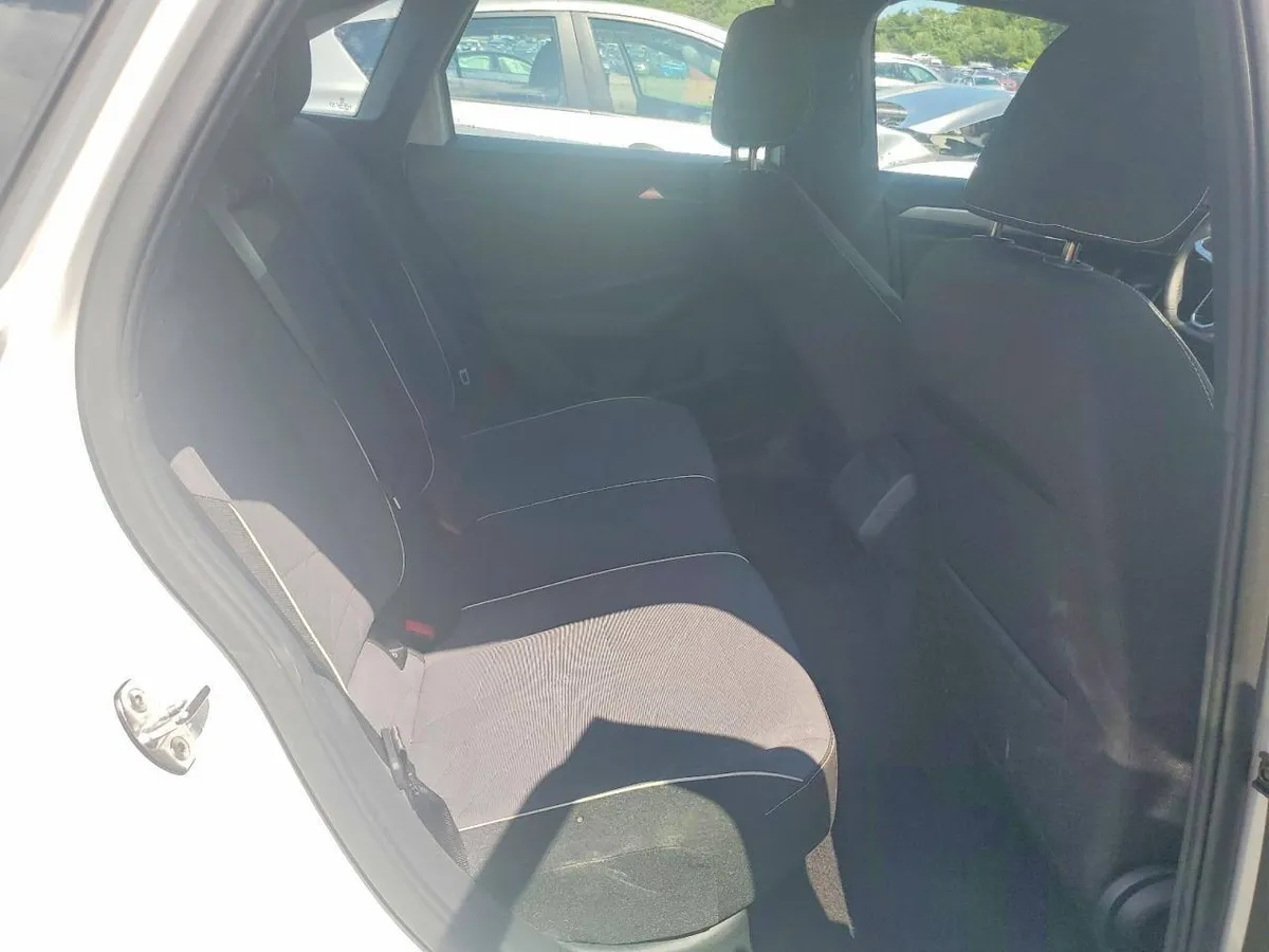 VOLKSWAGEN JETTA SPORT 2025