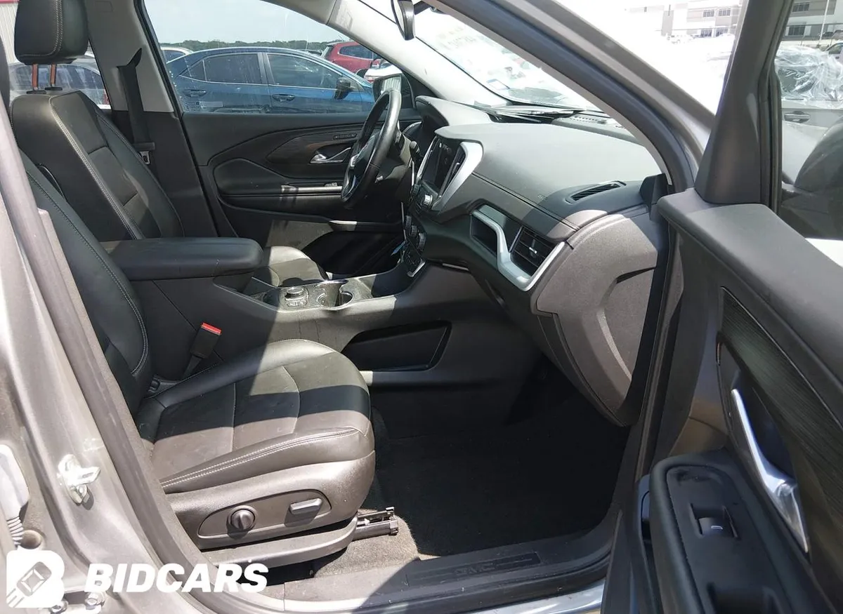GMC TERRAIN FWD SLT 2024