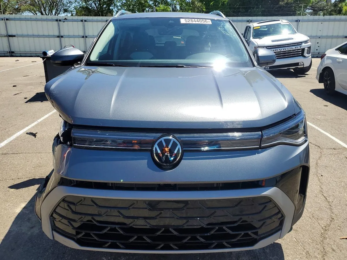 VOLKSWAGEN TAOS SEL 2025