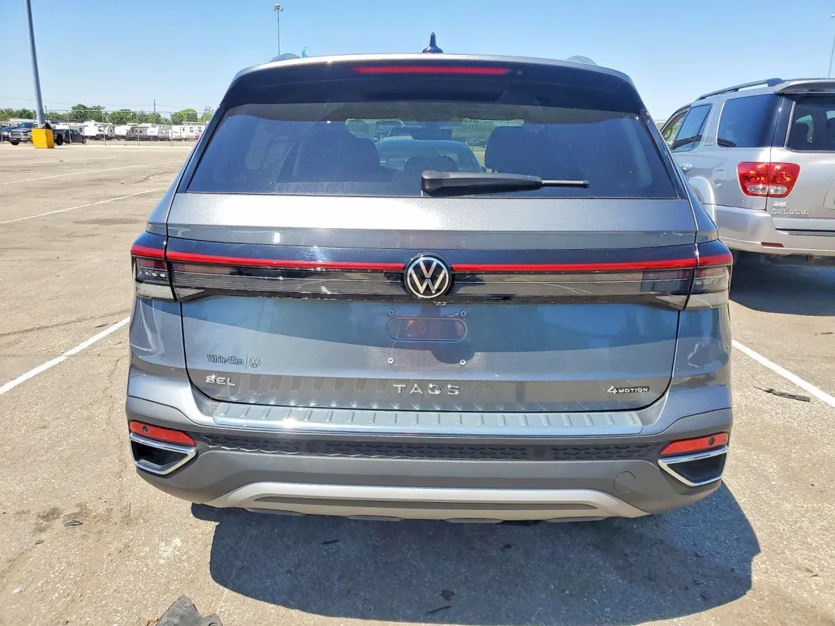 VOLKSWAGEN TAOS SEL 2025