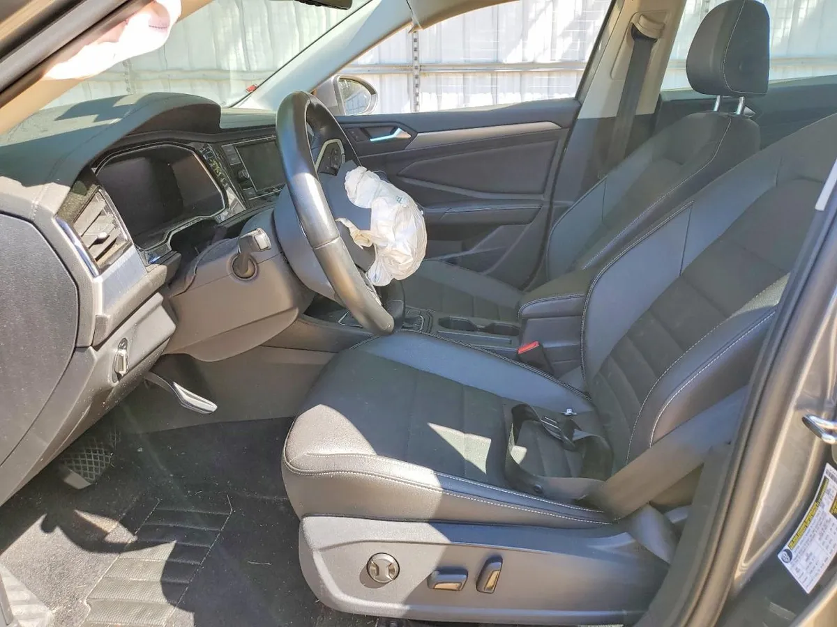 VOLKSWAGEN JETTA SE 2022