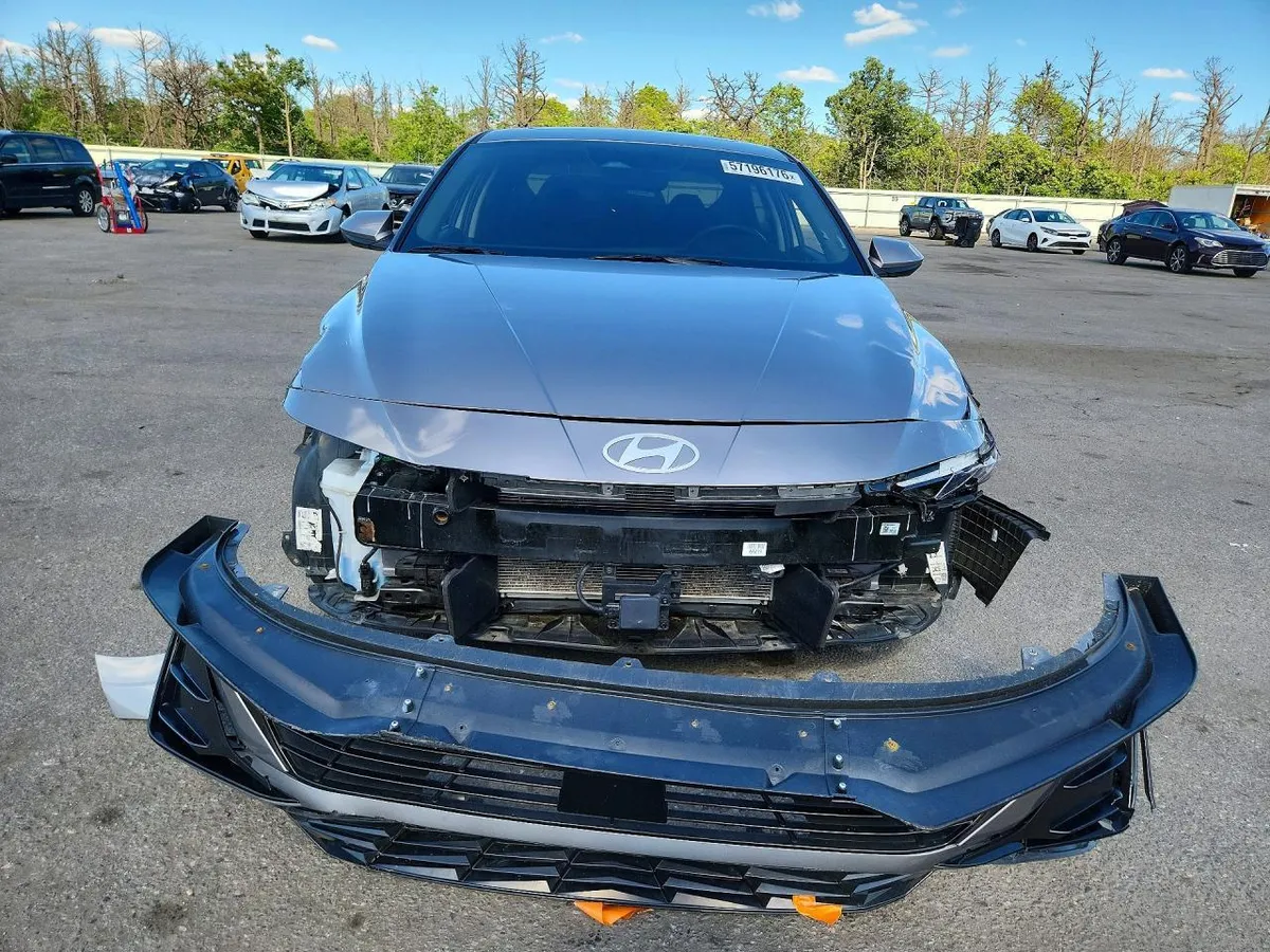 HYUNDAI ELANTRA SEL 2025