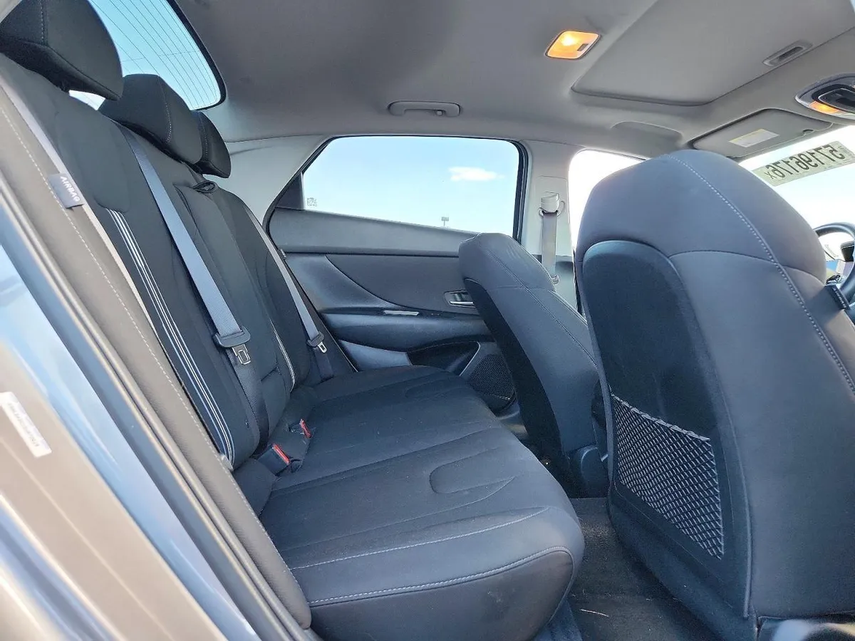 HYUNDAI ELANTRA SEL 2025