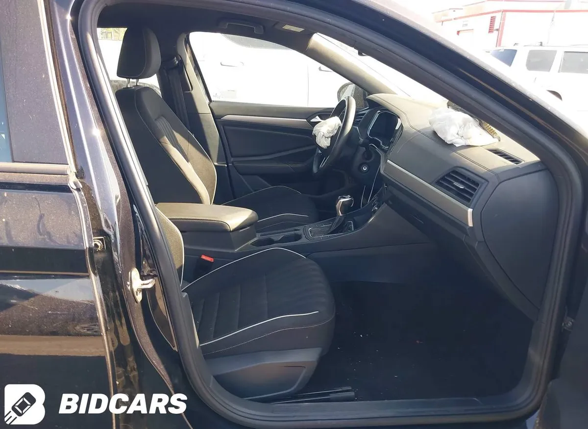 VOLKSWAGEN JETTA 1.5T SPORT 2024