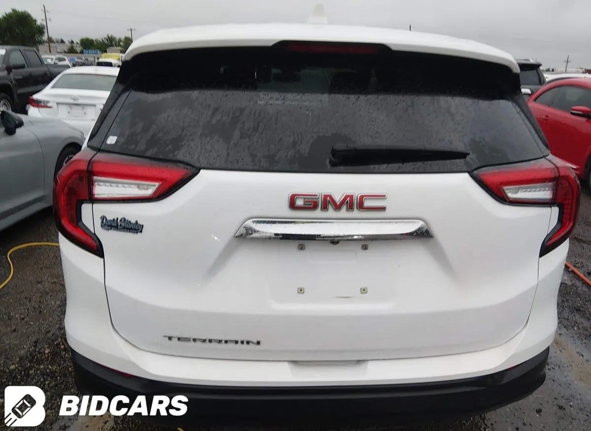 GMC TERRAIN FWD SLE 2024