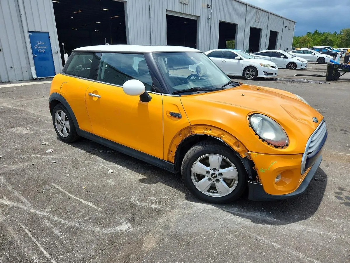 MINI COOPER 2015
