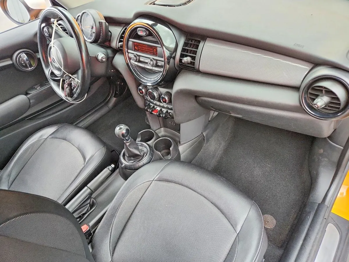 MINI COOPER 2015