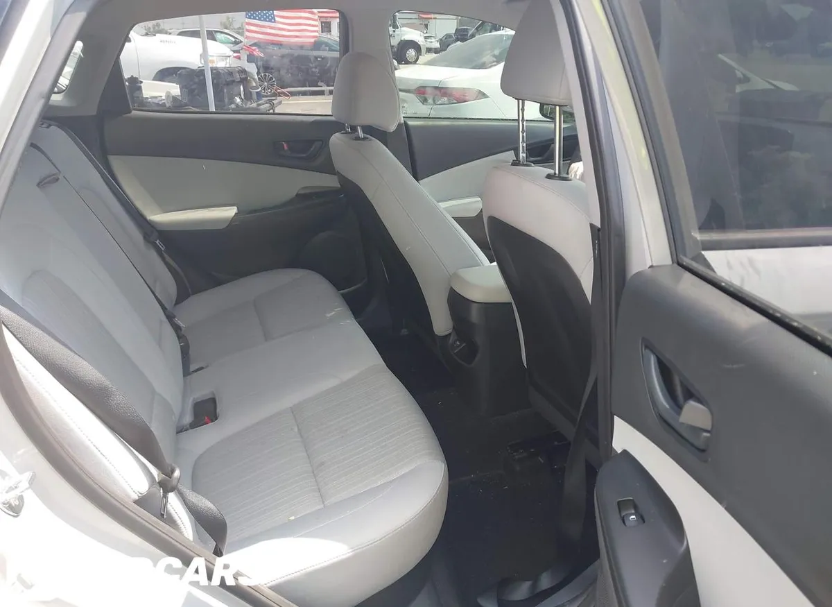 HYUNDAI KONA SEL 2023