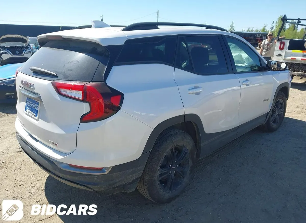 GMC TERRAIN AWD AT4 2023