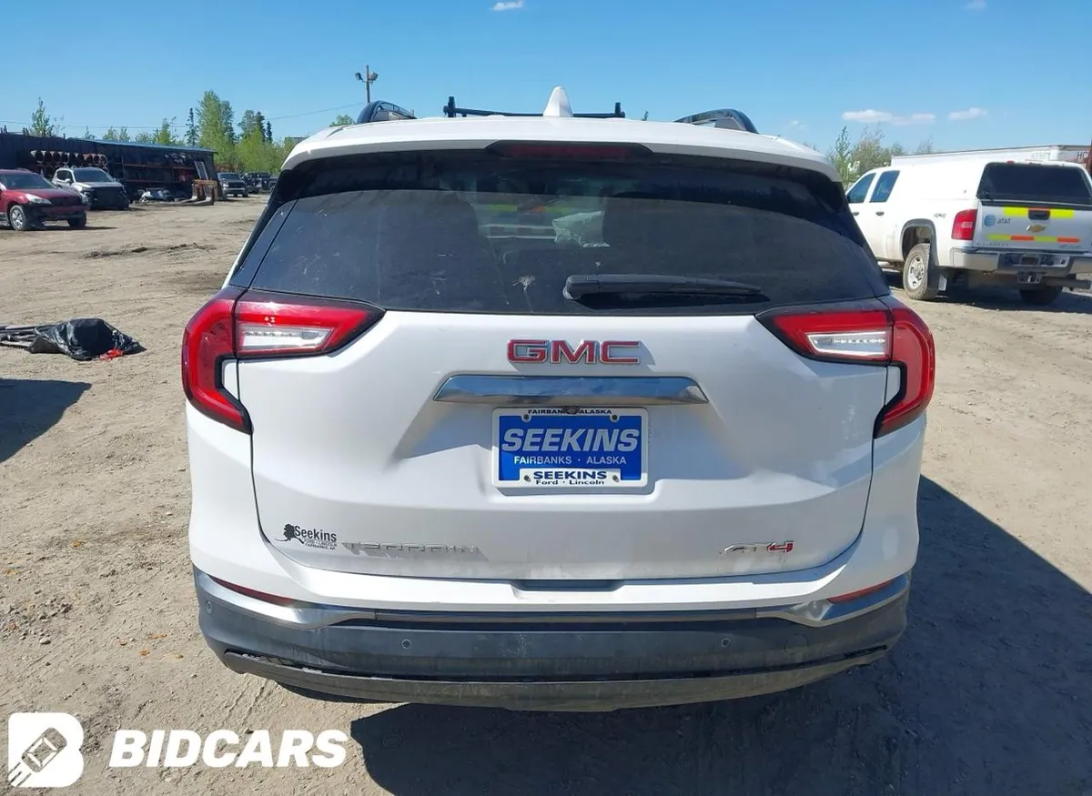 GMC TERRAIN AWD AT4 2023