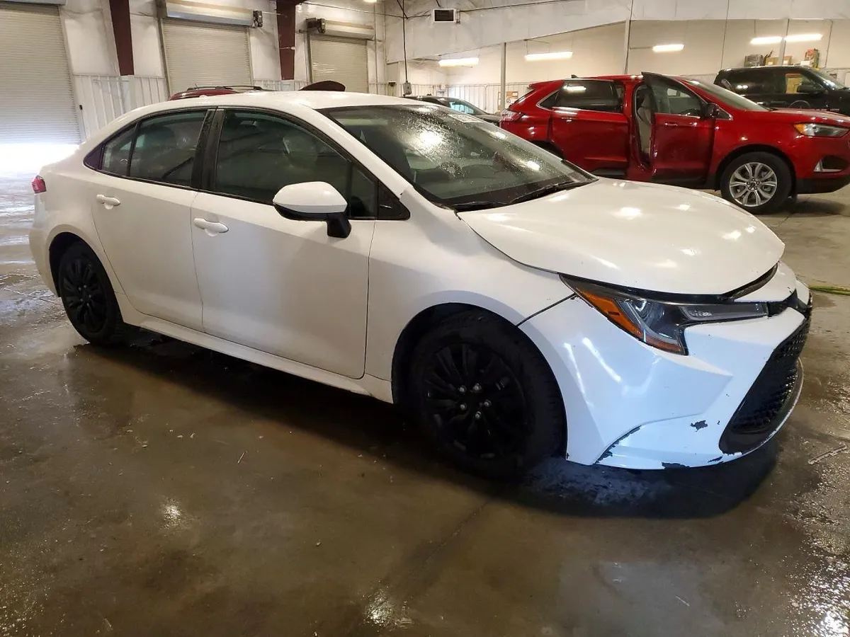 TOYOTA COROLLA LE 2021