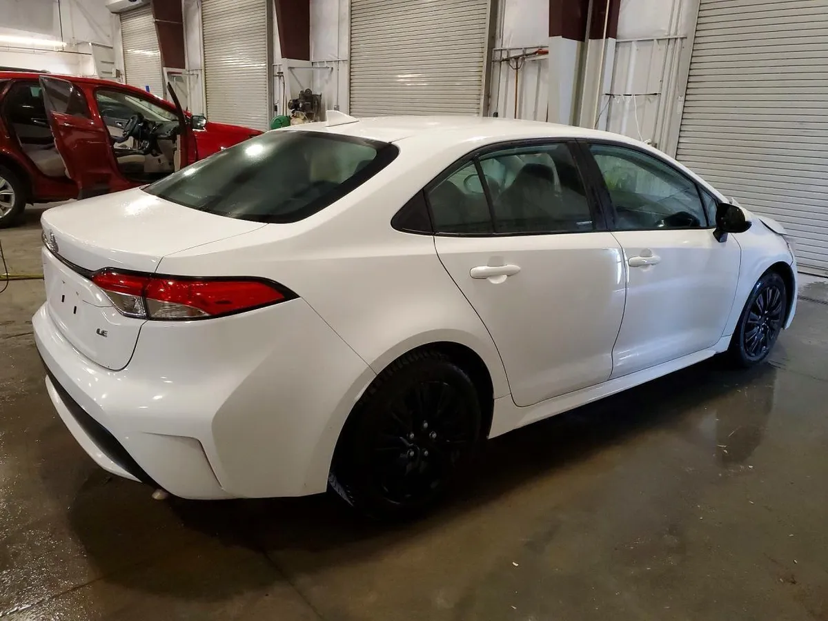 TOYOTA COROLLA LE 2021