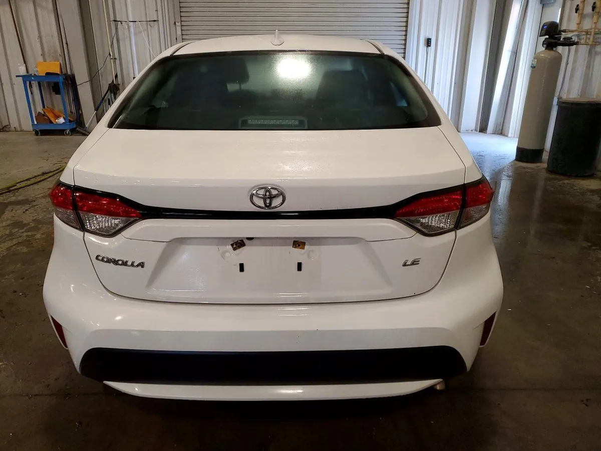 TOYOTA COROLLA LE 2021