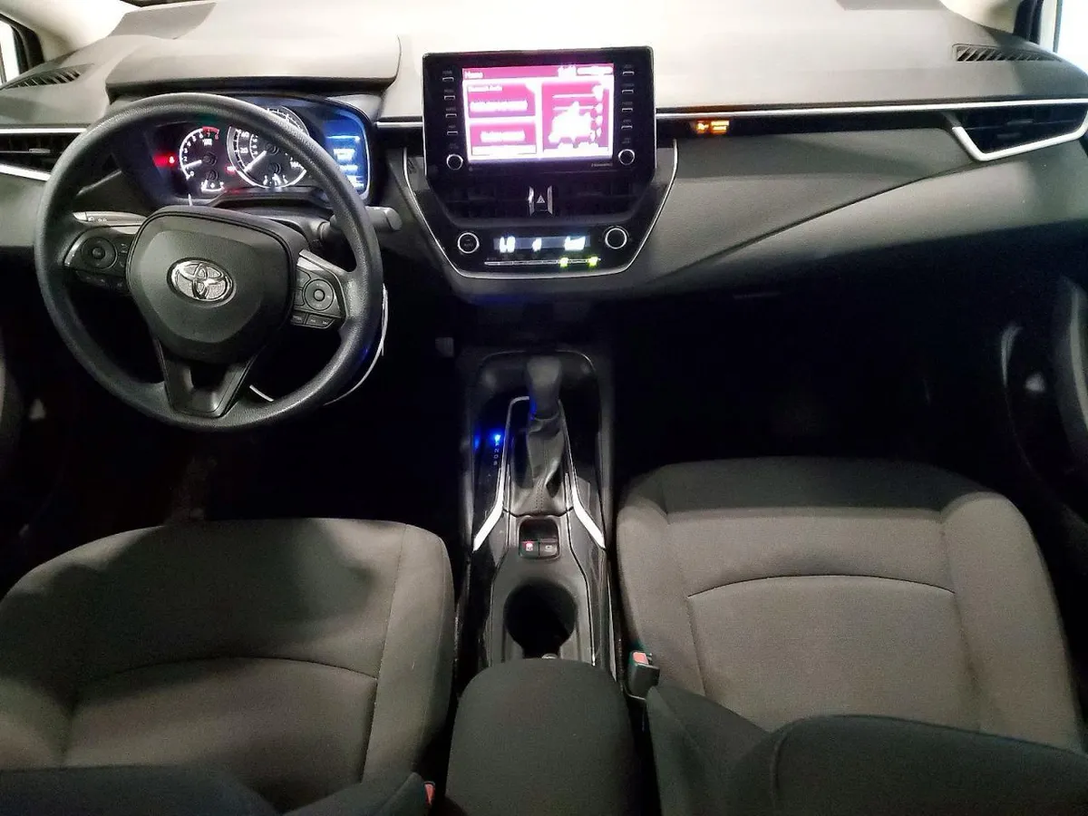 TOYOTA COROLLA LE 2021