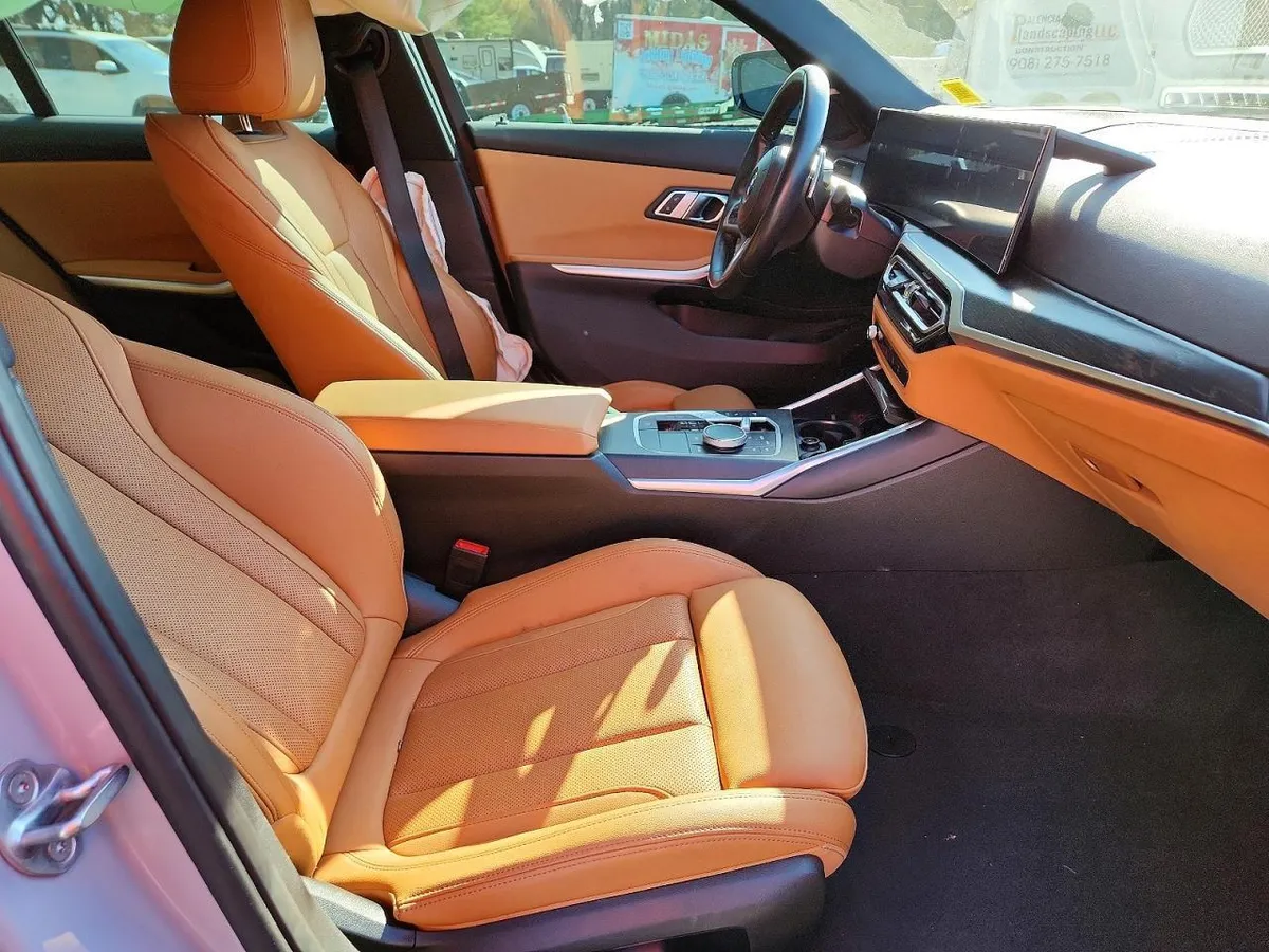 BMW 330XI 2023