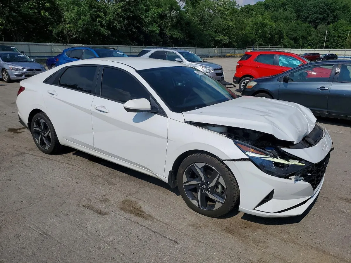 HYUNDAI ELANTRA SEL 2023