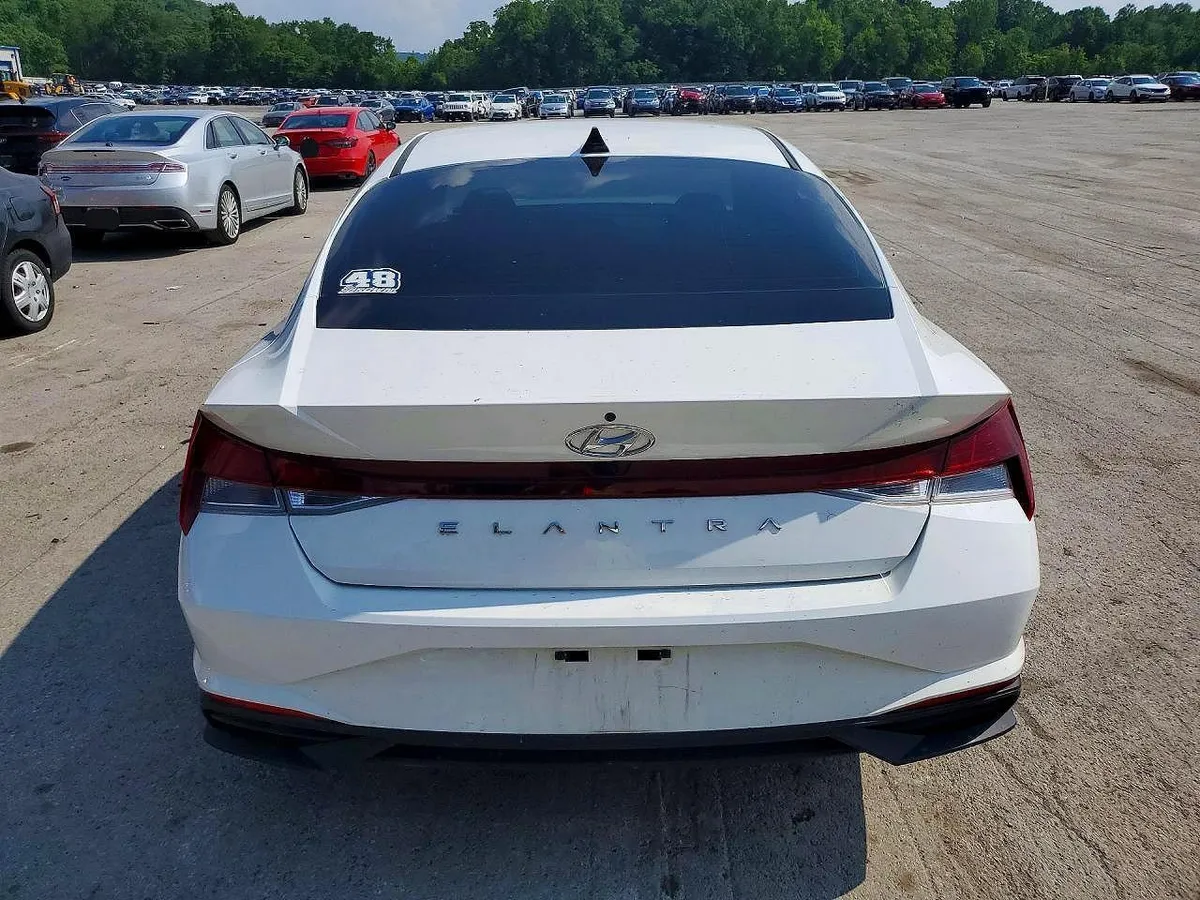 HYUNDAI ELANTRA SEL 2023