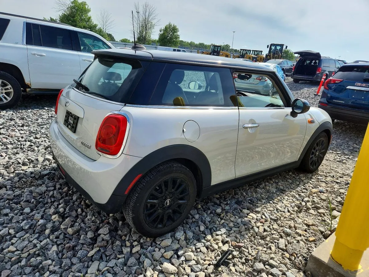MINI COOPER 2015