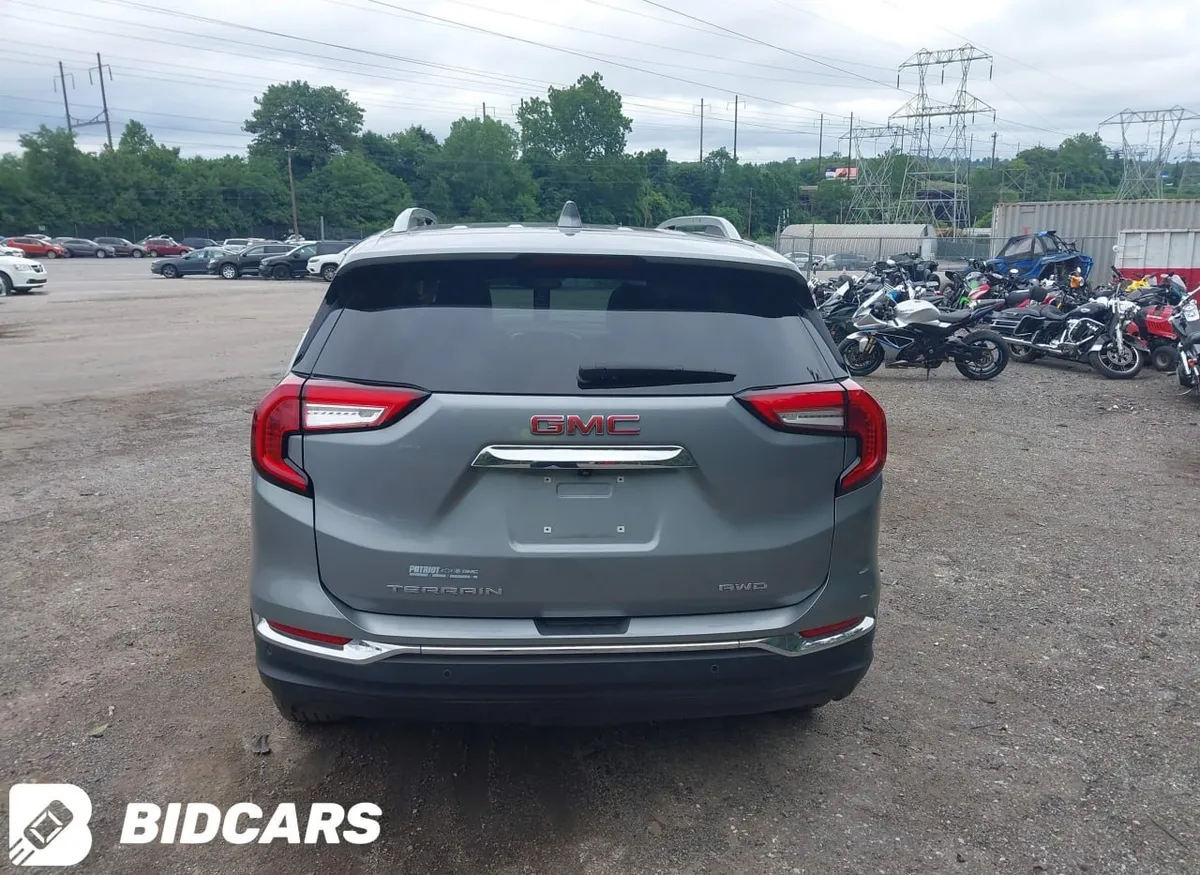 GMC TERRAIN AWD SLT 2023