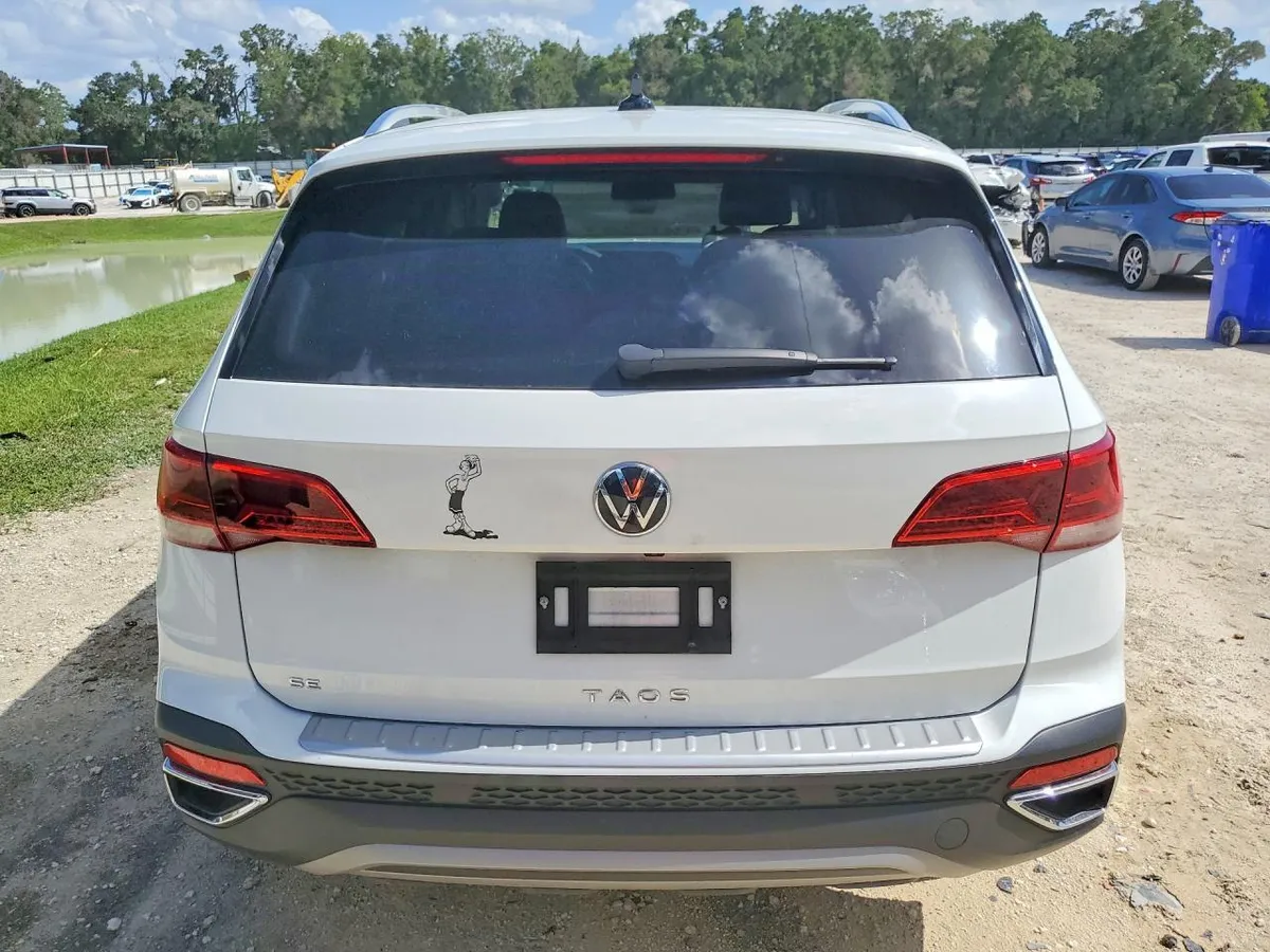 VOLKSWAGEN TAOS SE 2022